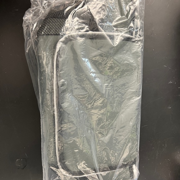 Olive Green 🫒 Insulated Lunch Box - Picture 2 of 4